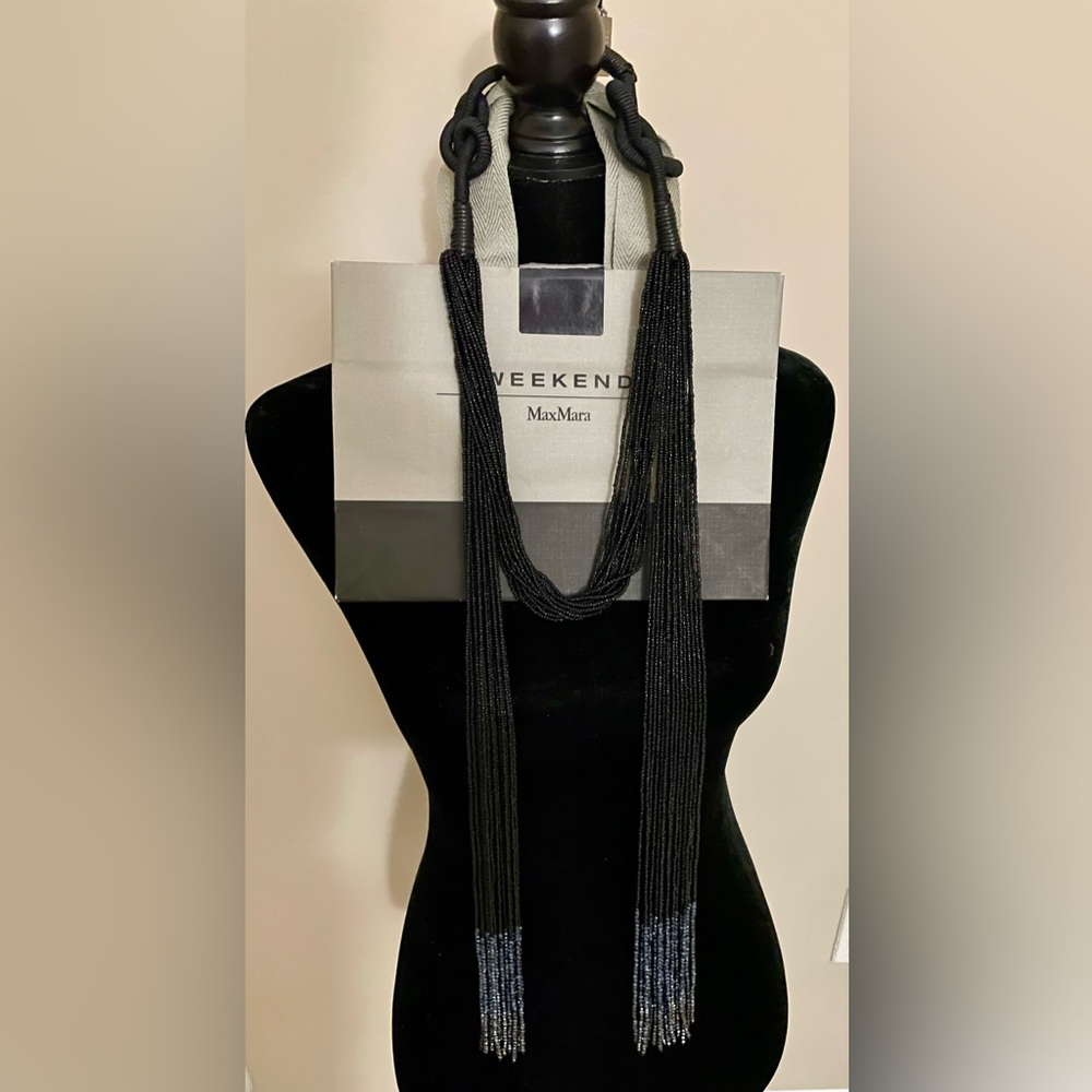 NWOT max mara weekend necklace black beads necklace